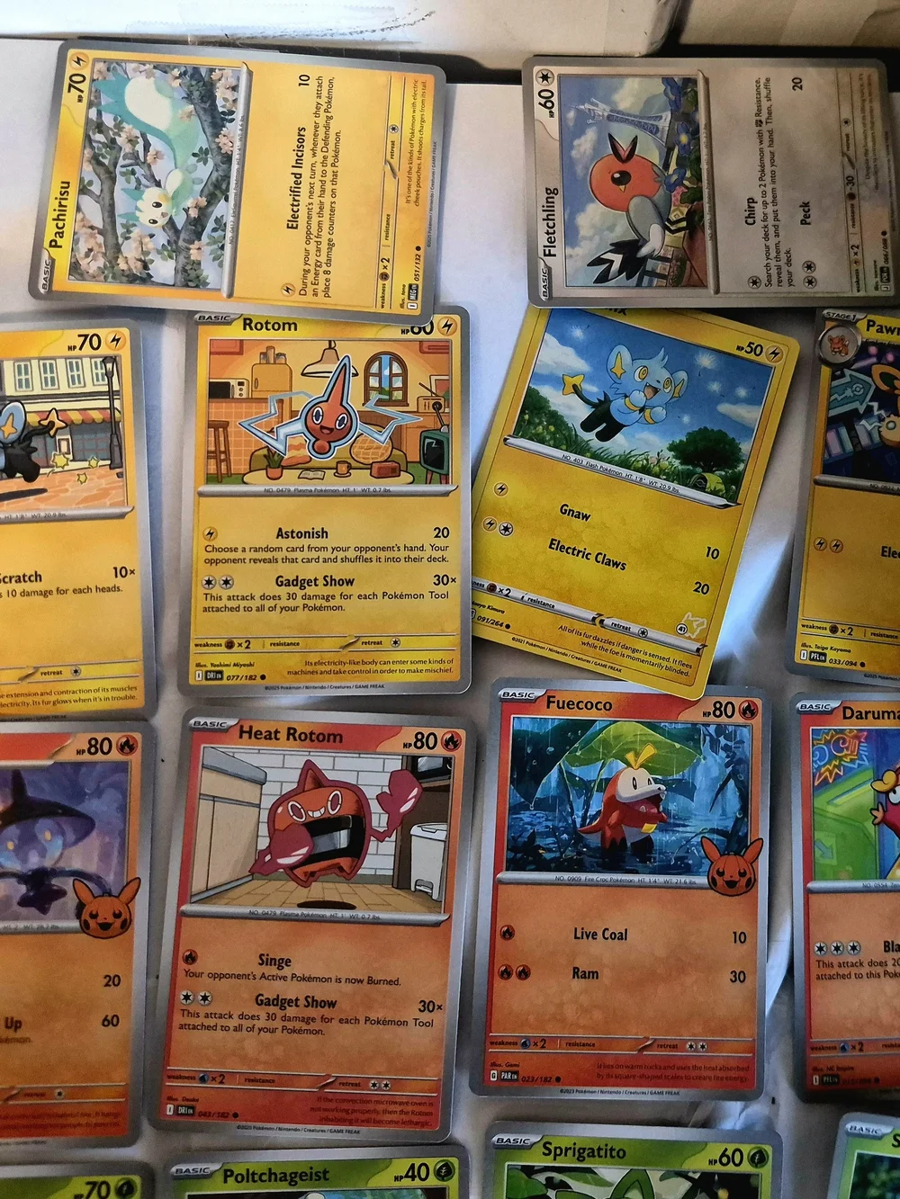Pokémon Pokémon TCG Bulk Lot Trick or Trade Cards